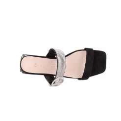 Chinelo AZAREY