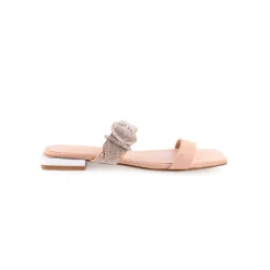 Chinelo AZAREY