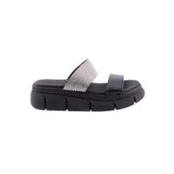 Chinelo MOLECA