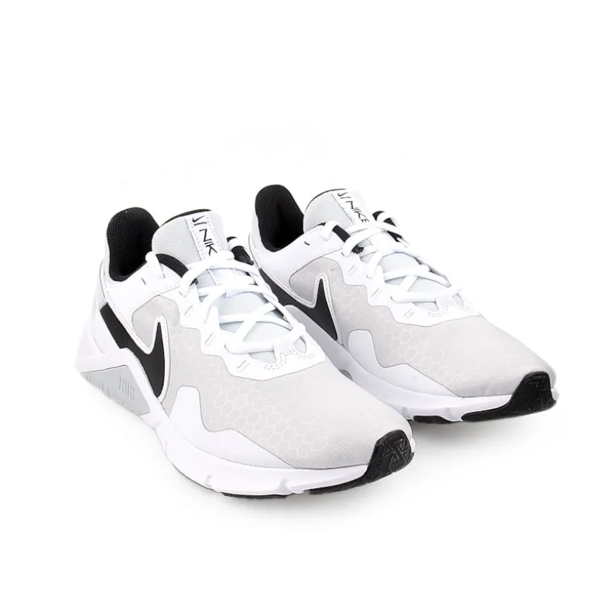 Sapatilha NIKE Legend Essential 2