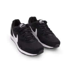 Sapatilha NIKE Venture Runner